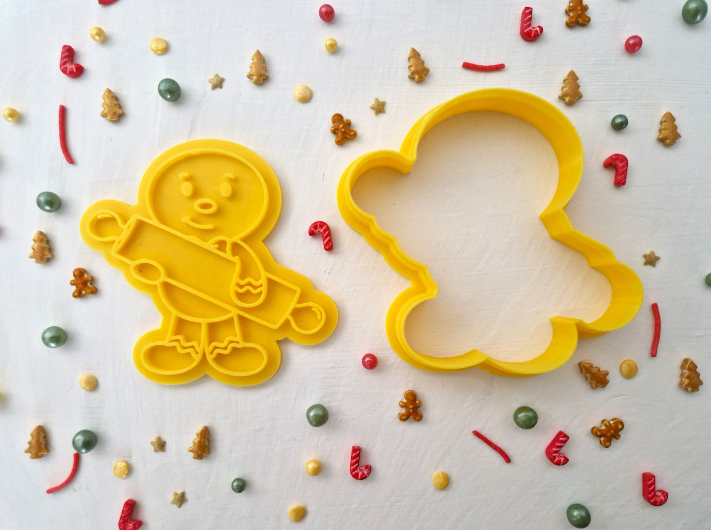 Gingerbread Boy Baker - Christmas Cookie Cutter